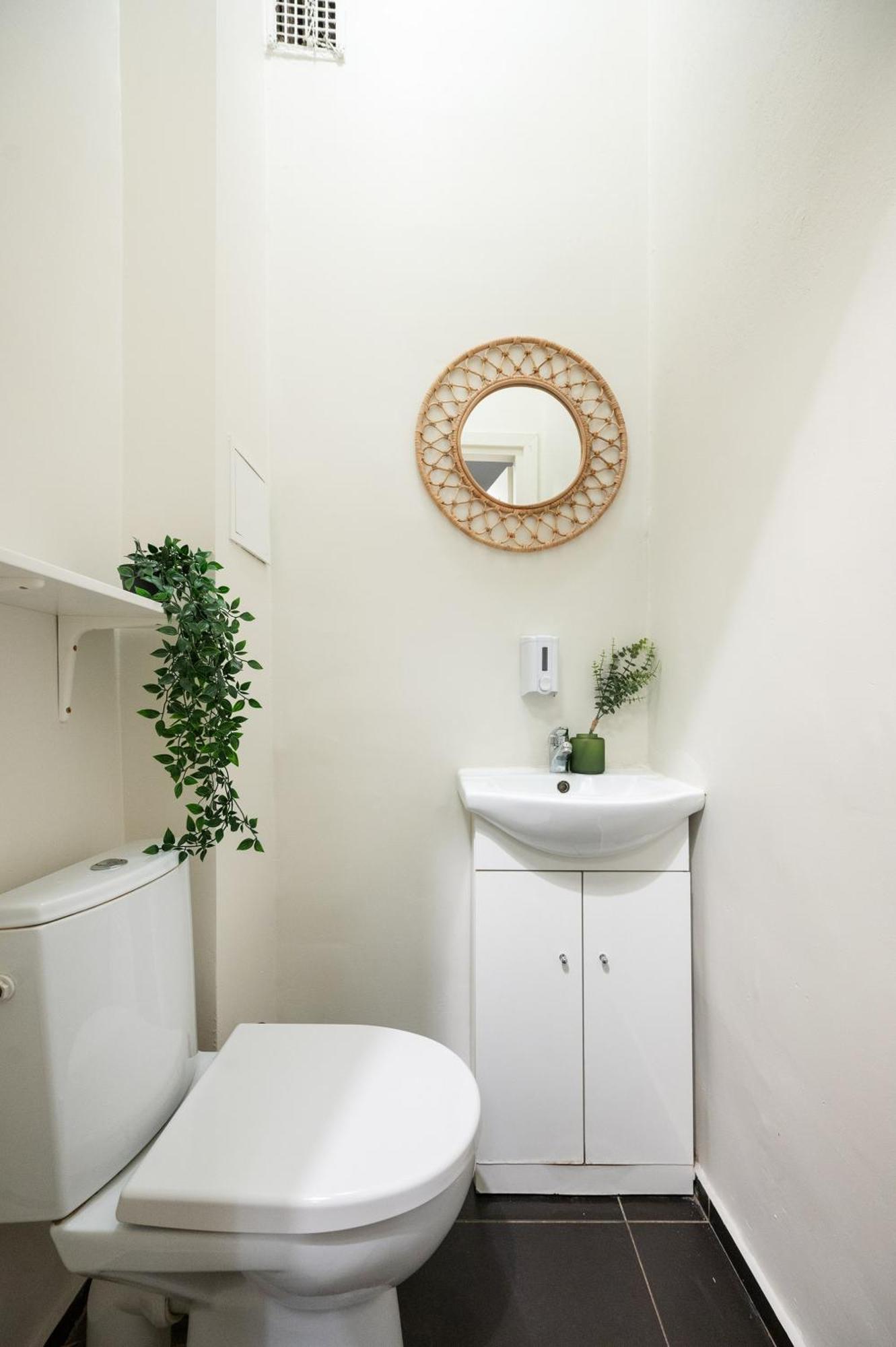 Central Avenue Residence Kaunas Ngoại thất bức ảnh
